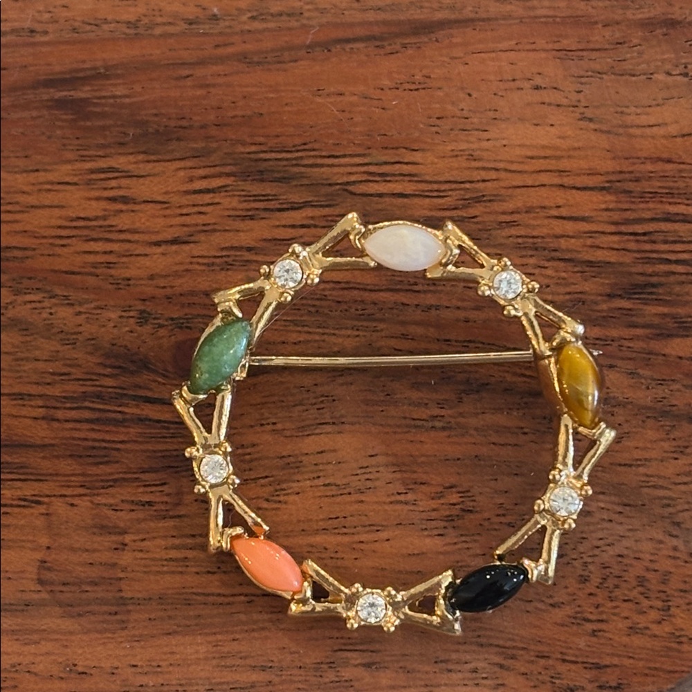 VTG Unsigned Seta Wreath Brooch w/ Multi-Stone Marquise Cabochons & Crystals